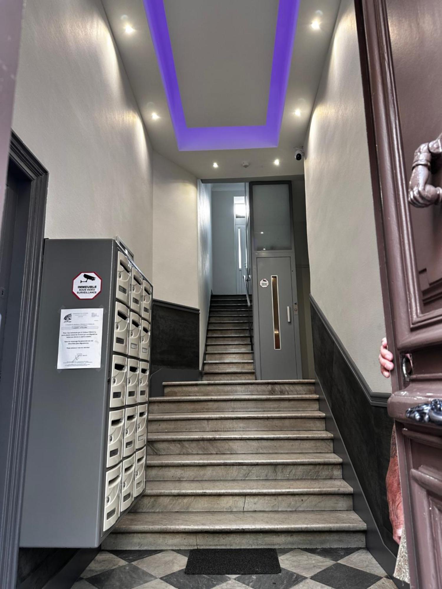 2 Pieces Port De Nice Apartment ภายนอก รูปภาพ
